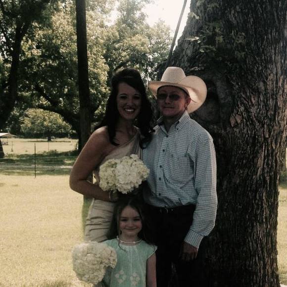 Meet your Posher, Hollie - Picture 1 of 1